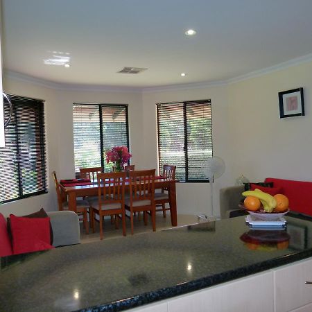 Seatrees Accommodation Yanchep Exterior foto